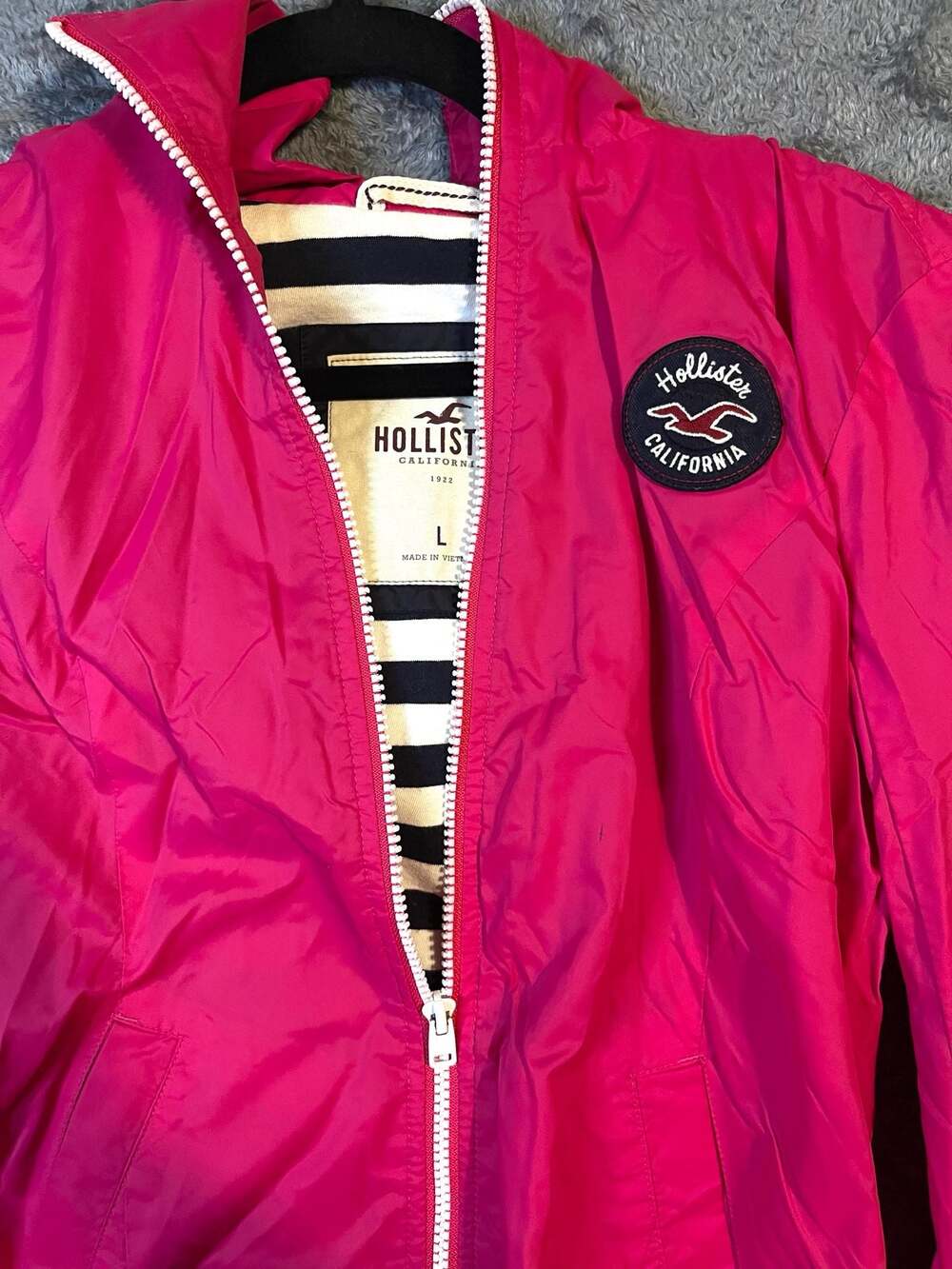 Vintage Y2K Hollister California Pink Hooded Windbreaker Rain Jacket  Size L